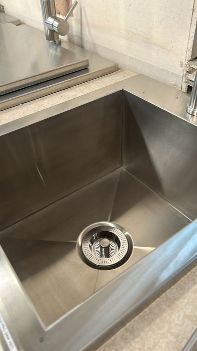 18" Outdoor Sink – 316L Marine Grade Stainless Steel (CJ18PRO-SK-316)