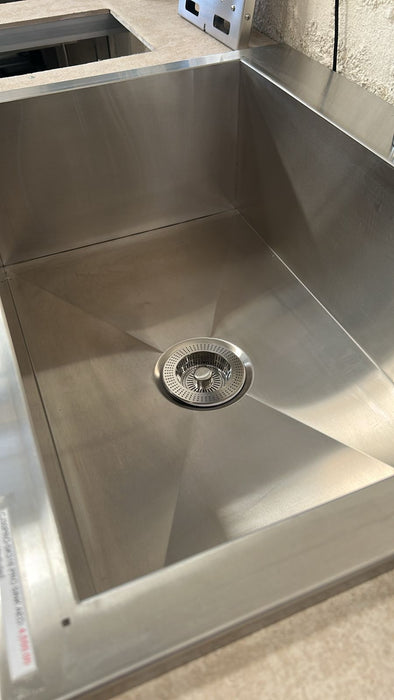 30" Outdoor Sink – 316L Marine Grade Stainless Steel (CJ30PRO-SK-316)
