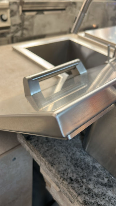 30" Outdoor Sink – 316L Marine Grade Stainless Steel (CJ30PRO-SK-316)