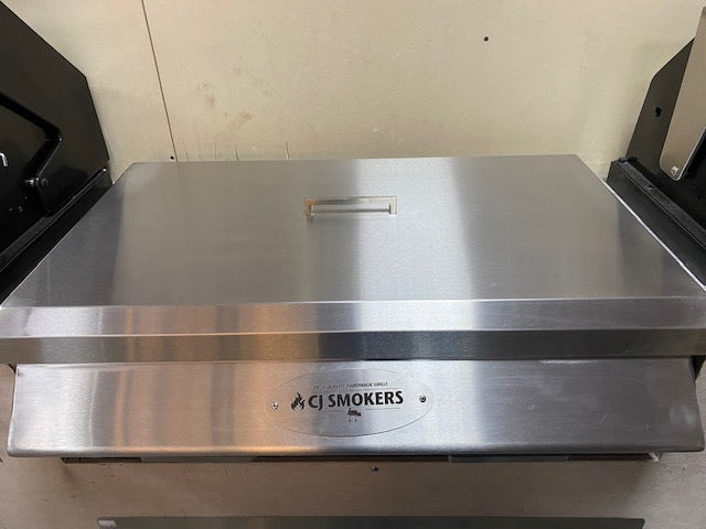 Charcoal Built in BBQ ( Brand CJ Smokers )